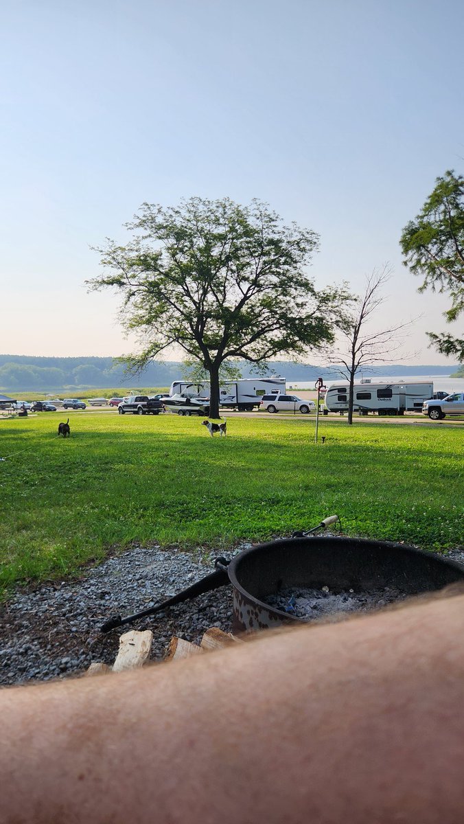 Good morning, it's a beautiful weekend to go camping 🏕 😊 😀