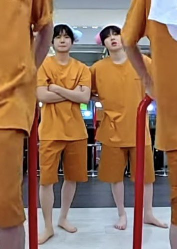 Sssimkung's tweet image. 어우웃경