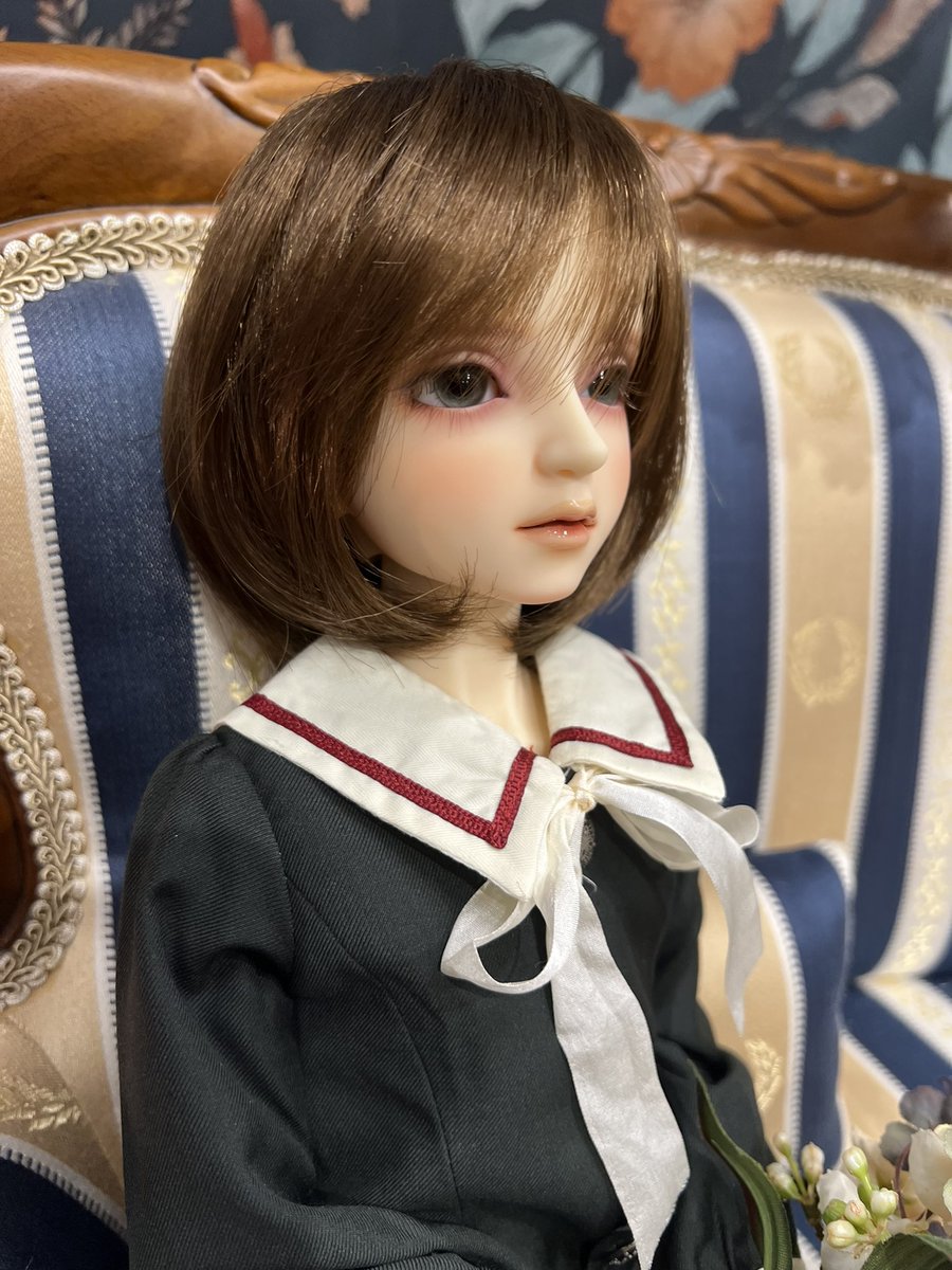 ドール達の夢をよく見るのですが💦この58番くんは、「灯という字に羽だそうです。つまり灯羽。読み方はアトハらしいのですが、トモハでも、アトでもトモでも好きに呼んで。」と💦
バリバリ当て字読みなのですが、
夏バテ中の榊さんが、「アトハ（後は）頼んだぞ……」と言っていて…何か面白い。