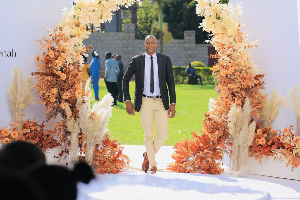 selectorarafa's tweet image. All dreams are within reach.
All you have to do is keep moving towards them.
✌️