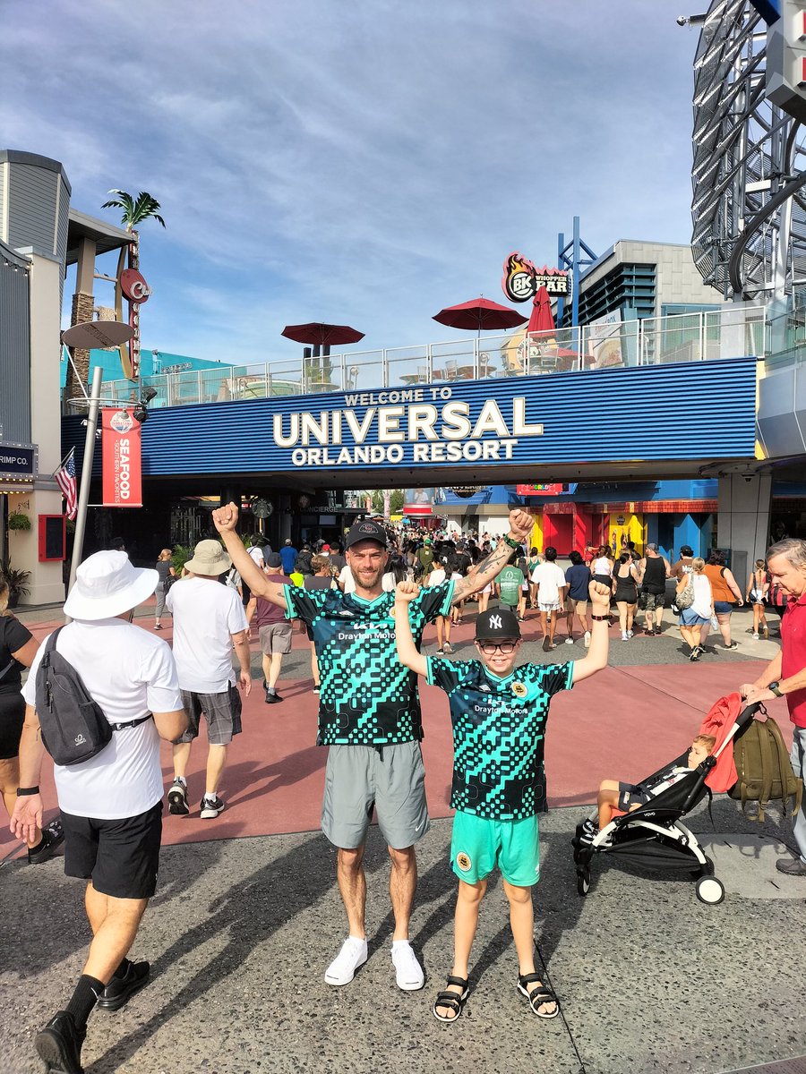 Boston Boys making all the noise at Universal. <a href="/bostonunited/">Boston United</a>