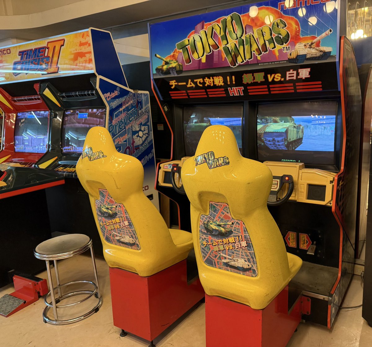 CeleronT3000's tweet image. 今晩のゲームコーナー
念願のトーキョーウォーズをプレイ
#レトロアーケード　#宿ゲームコーナー