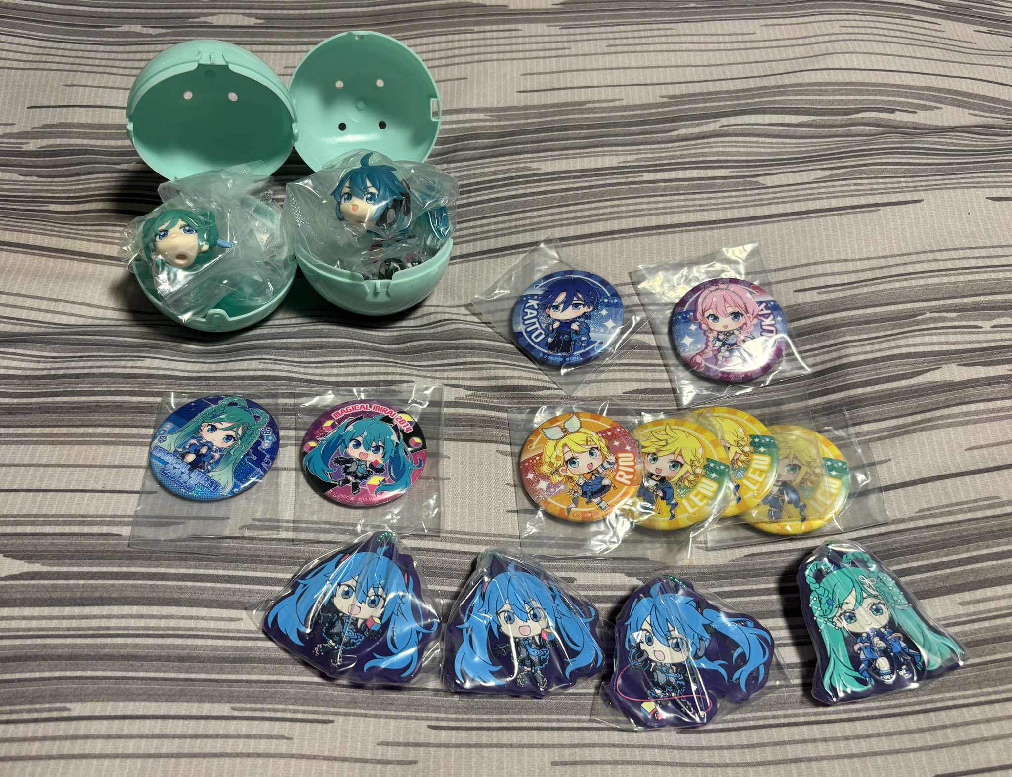 【即落ok】　アイマイナ　ガチャ　コンプ　初音ミク 61zIaWBQKFL._AC_SY200_QL15_.jpg