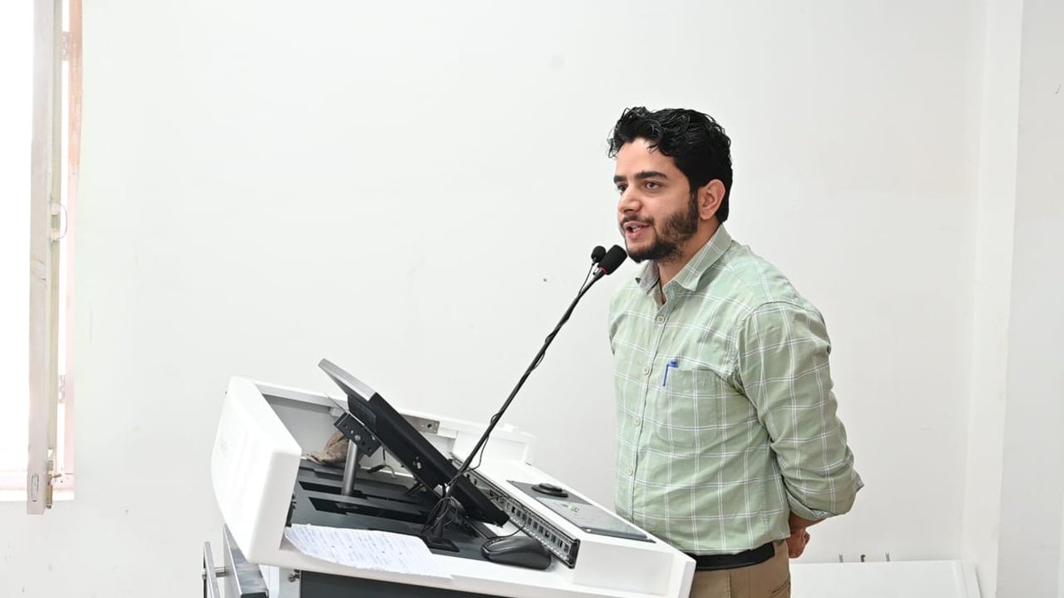 Baramulla | #MissionYUVA: One-Day Capacity Building Programme held to equip youth with skills &amp; entrepreneurial mindset.
ADC B'la urged youth to pursue innovation &amp; self-employment.