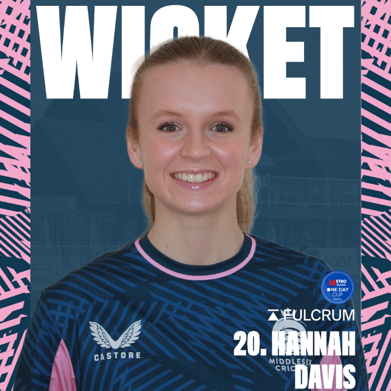 MiddxCCCWomen's tweet photo. ☝️ | HANNAH IS ON FIRE 
Hannah Davis picks up her fourth wicket of the day, as she bowls Rebecca Duckworth for 10!

YOR 86/5 (22.4)

MATCH CENTRE ⬇️ | #OneMiddlesex