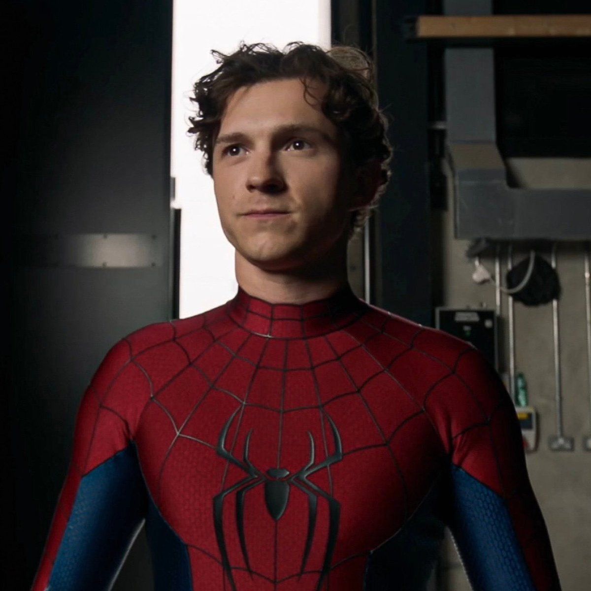Alex12_FM's tweet photo. El upgrade más grande de la historia del cine #spidermanbrandnewday https://t.co/FpDNZ3jW6E