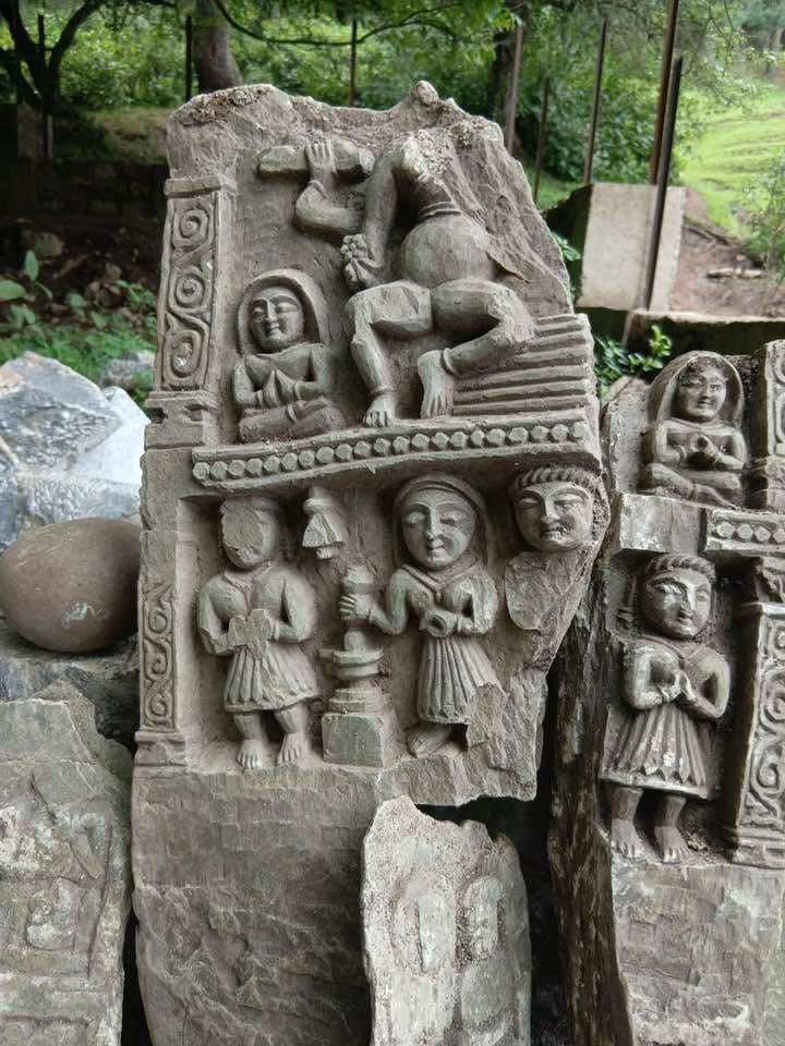 Ancient Hindu Idols Found in Kashmir.

Local labourers have unearthed ancient Hindu idols, including 11 Shivlings, during the renovation of a spring at Karkoot Nag in the Salia area of Anantnag district’s Aishmuqam in South Kashmir. The discovery was made during clearing a