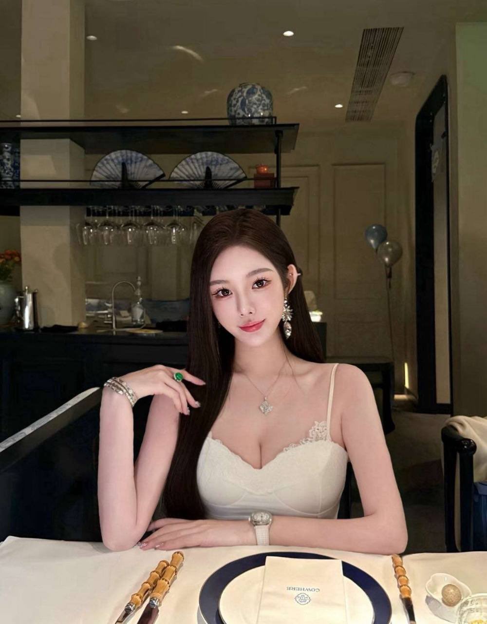 桃子🍑全球Cos外围经济（老群疯） on X: 