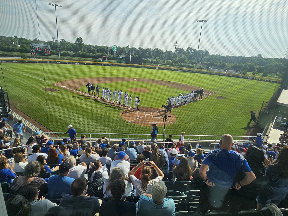 Day 2 party is about to begin! We got <a href="/LittleLeague/">Little League</a> Game 1 of the Great Lakes Regional, Ohio vs Kentucky on <a href="/espn/">ESPN</a>! Let's do thissss <a href="/cooperkboardman/">Cooper Boardman</a> !! 👊🏾
#llws