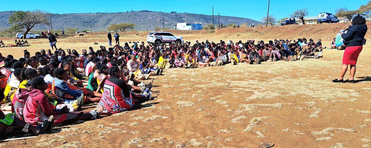 EBC_Eswatini's tweet image. The Constitution of Eswatini persuades Emaswati to push the #ResetButton. The @EBC_Eswatini grabs the opportunity to sway #Imbali to actively participate in the system of governance by being the informed youth that will vote with their brains &amp;amp; take up their place in the society