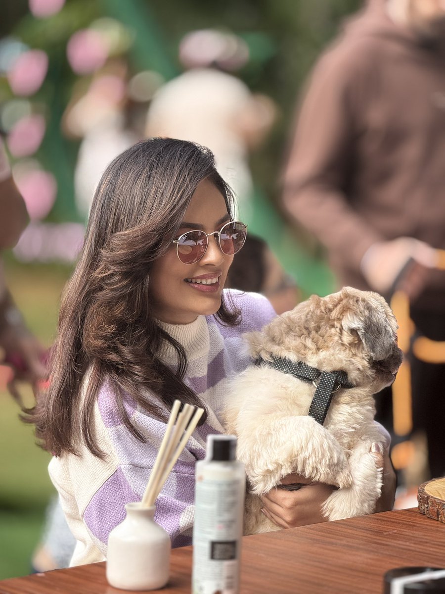 Nanditasweta's tweet photo. Weekend vibe https://t.co/kuJ06npSkL