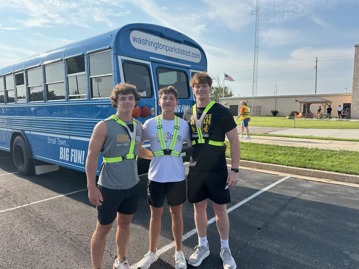 Zaiser, Kamienski, and Prina running for Saint Jude this morning! #PantherPride