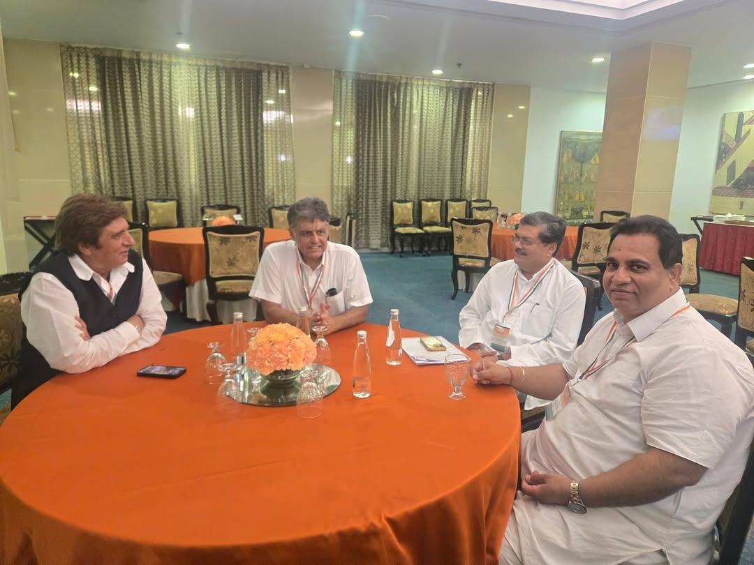 Harmohinder Singh Lucky (@luckyhsinc) on Twitter photo At Vigyan bhawan New Delhi with former union ministers and Presently Mp's <a href="/MukulWasnik/">Mukul Wasnik</a> ji and <a href="/ManishTewari/">Manish Tewari</a> ji and Actor/ Politician <a href="/RajBabbar23/">Raj Babbar</a> ji At Vigyan bhawan New Delhi with former union ministers and Presently Mp's <a href="/MukulWasnik/">Mukul Wasnik</a> ji and <a href="/ManishTewari/">Manish Tewari</a> ji and Actor/ Politician <a href="/RajBabbar23/">Raj Babbar</a> ji