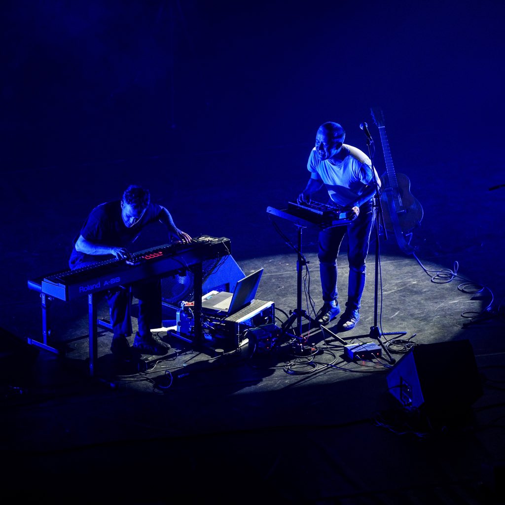 See you tonight Skibbereen Arts Festival ✨ get in early for <a href="/steelydave83/">David Murphy</a> at 8pm sharp / Villagers 9pm (📸 <a href="/sebastian_husum/">Sebastian Madej</a> )