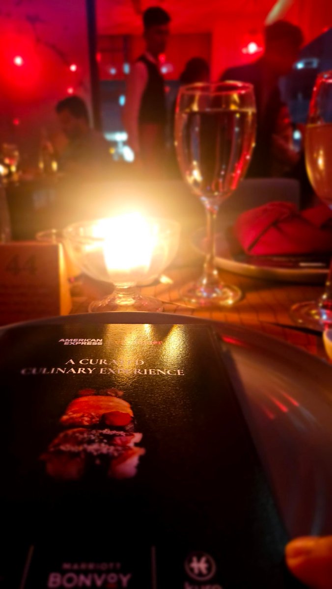 Imagine we booked train from Surat to Ahmedabad for this and also had to book a room in same hotel ( thanks to MB points ) so that kids can watch TV while we ....! 

Who else #CCGeek is like us ?