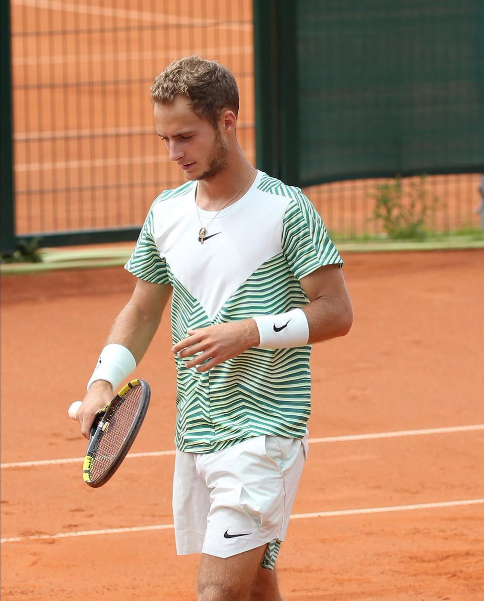 Altra finale Challenger per Maestrelli 🔥

🇮🇹 Dopo il successo di un mese fa a Brasov, Francesco conquista la finale anche a Porto, dove sfiderà il vincente di Grenier-Echargui

Prima finale nel circuito Challenger invece per Aleksandr Binda, che domani si giocherà il suo primo