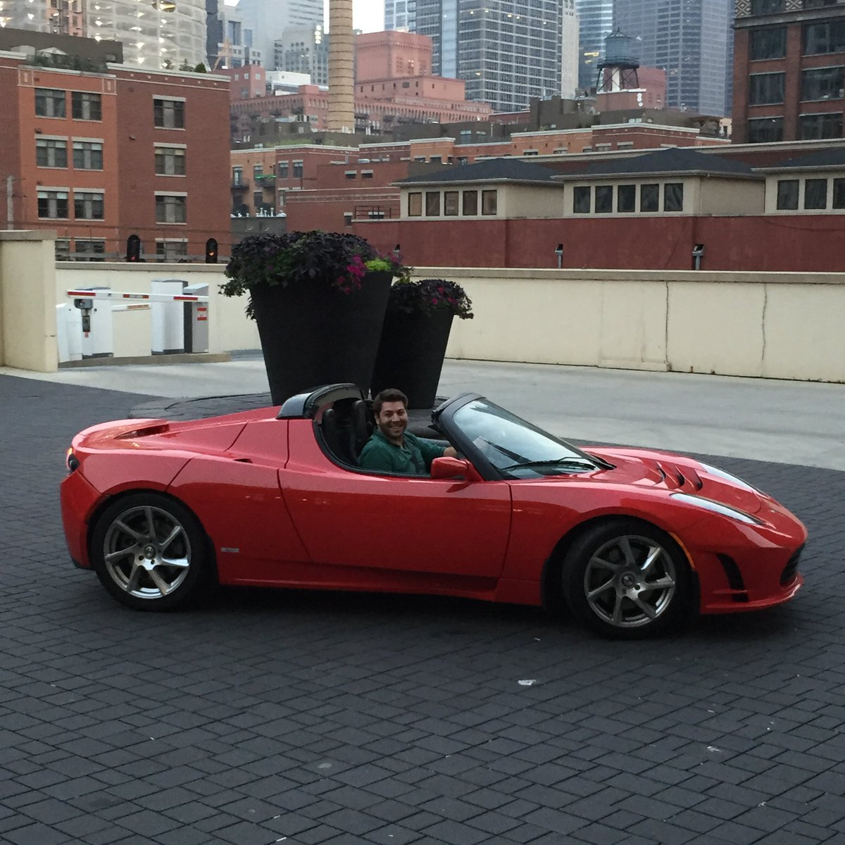 Nate_Andrews2's tweet image. Celebrating 12 years at Tesla today! What a wild ride, looking forward to many more.