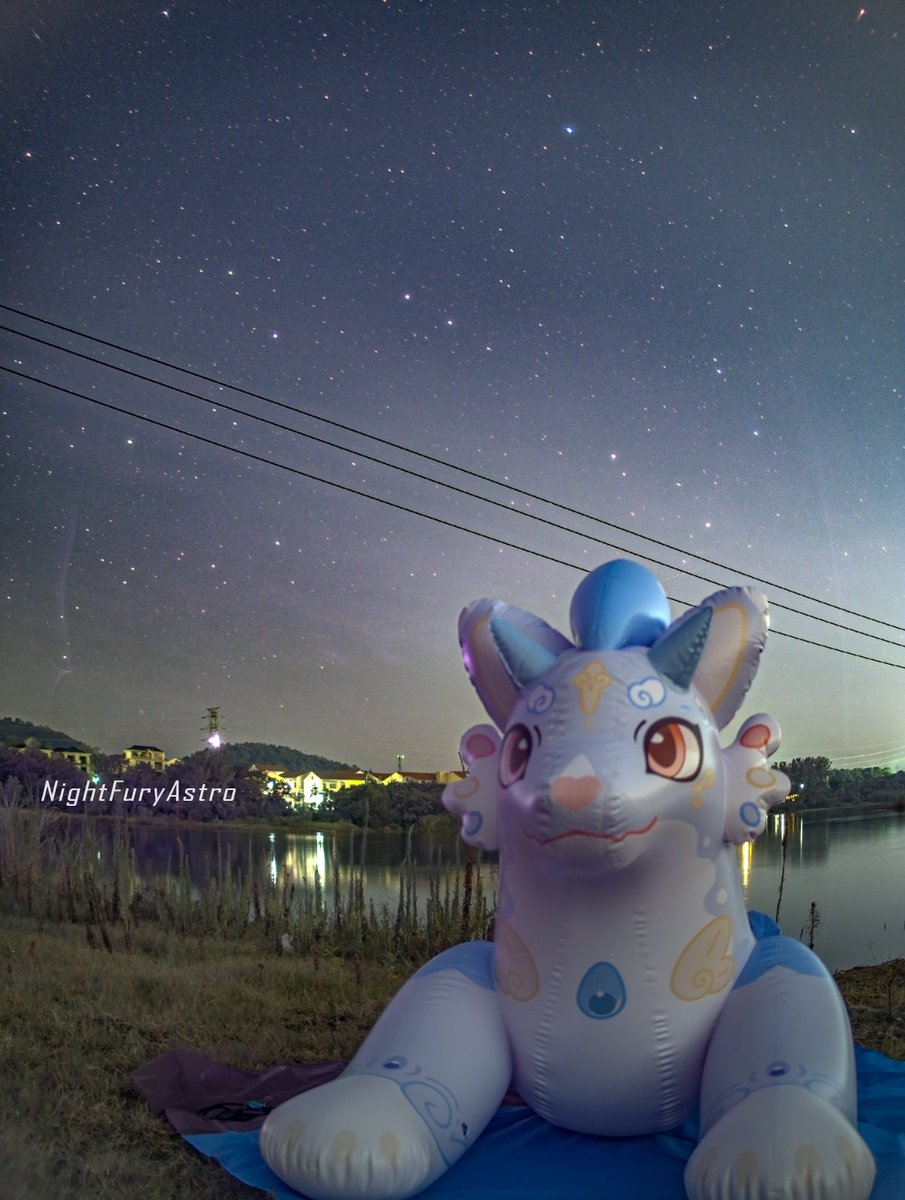 NightFuryAstro (@night_astr9714) on Twitter photo Dragon under starry sky!
Maybe I am the first one to observe the night sky with a dragon?
<a href="/FactoryCreature/">Imaginary Creature Factory</a> Dragon under starry sky!
Maybe I am the first one to observe the night sky with a dragon?
<a href="/FactoryCreature/">Imaginary Creature Factory</a>