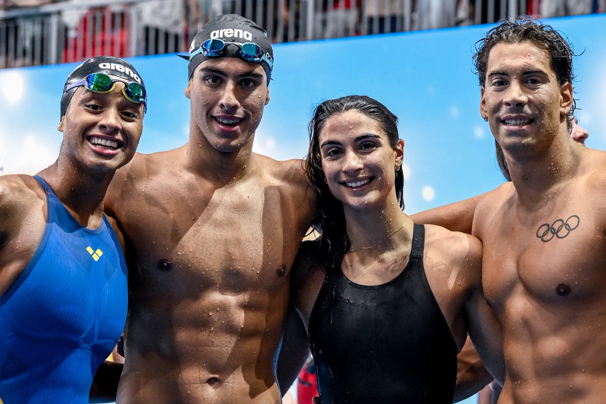 📔 DIARIO FLASH DA SINGAPORE 🇸🇬

🥉 Il bronzo di Chiara Pellacani dai 3 metri
⏱️ Simona Quadarella quarta negli 800 con record europeo
👏🏻 Quarti Leonardo Deplano nei 50 stile libero e la 4x100 sl mista

📸 <a href="/DBM_Media/">DBM Deepbluemedia</a>
#azzurri #tuffi #diving #italnuoto #swimming #AQUASingapore2025