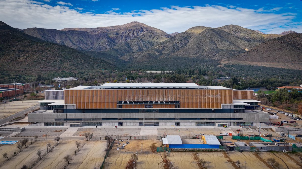 Cruzados's tweet image. ¡Gran noticia! 👏

Hemos recibido la autorización de la Delegación Presidencial Metropolitana @DPR_RM para que nuestro Claro Arena albergue eventos deportivos de fútbol profesional ✅️

¡#ElSueñoCruzado se acerca! 🤩