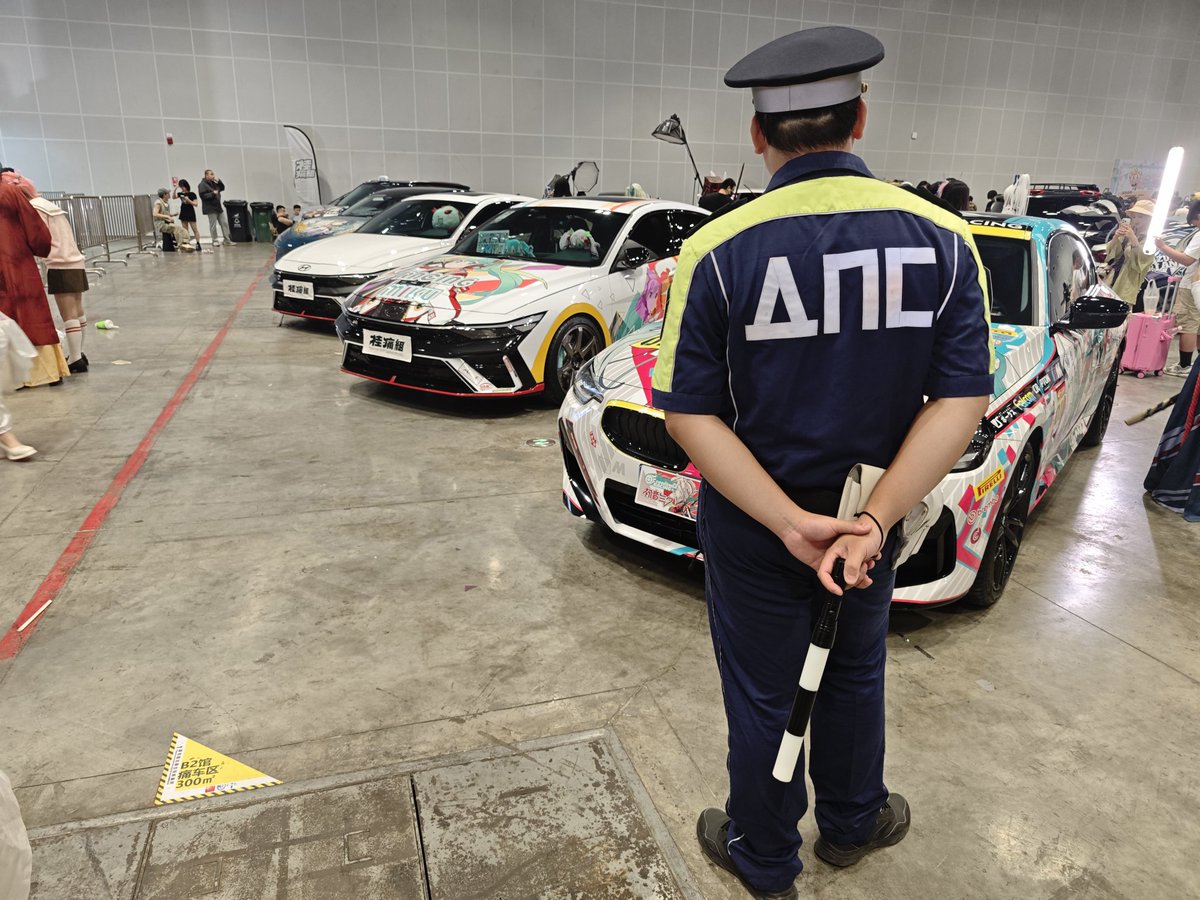 SagaciousSnow's tweet image. 5000 rubles！ no bargaining