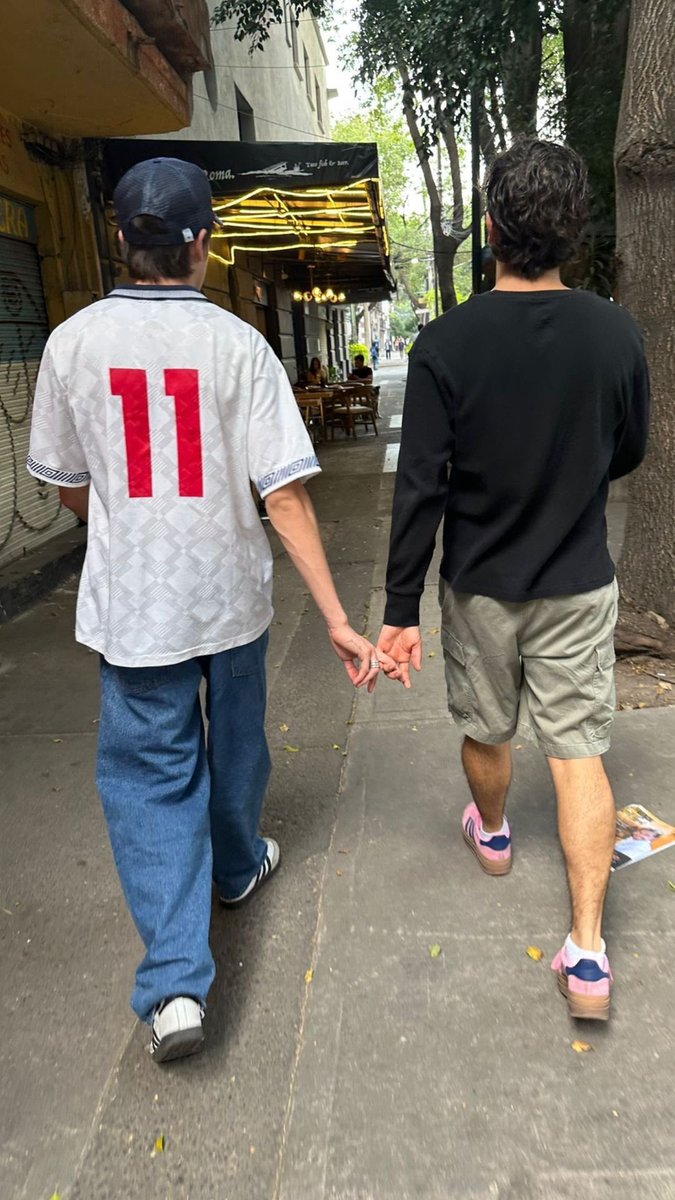 men loving men (@mlmpicz2) on Twitter photo 