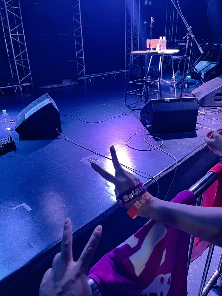 y_s2xk's tweet photo. きゃない、誕生日おめでと🎉
みんなで当日お祝いできて、名古屋まで行って良かった！
そしてやっと本人に衛門なの伝えれた🥺
#きゃない https://t.co/Lh8HHCjcAV