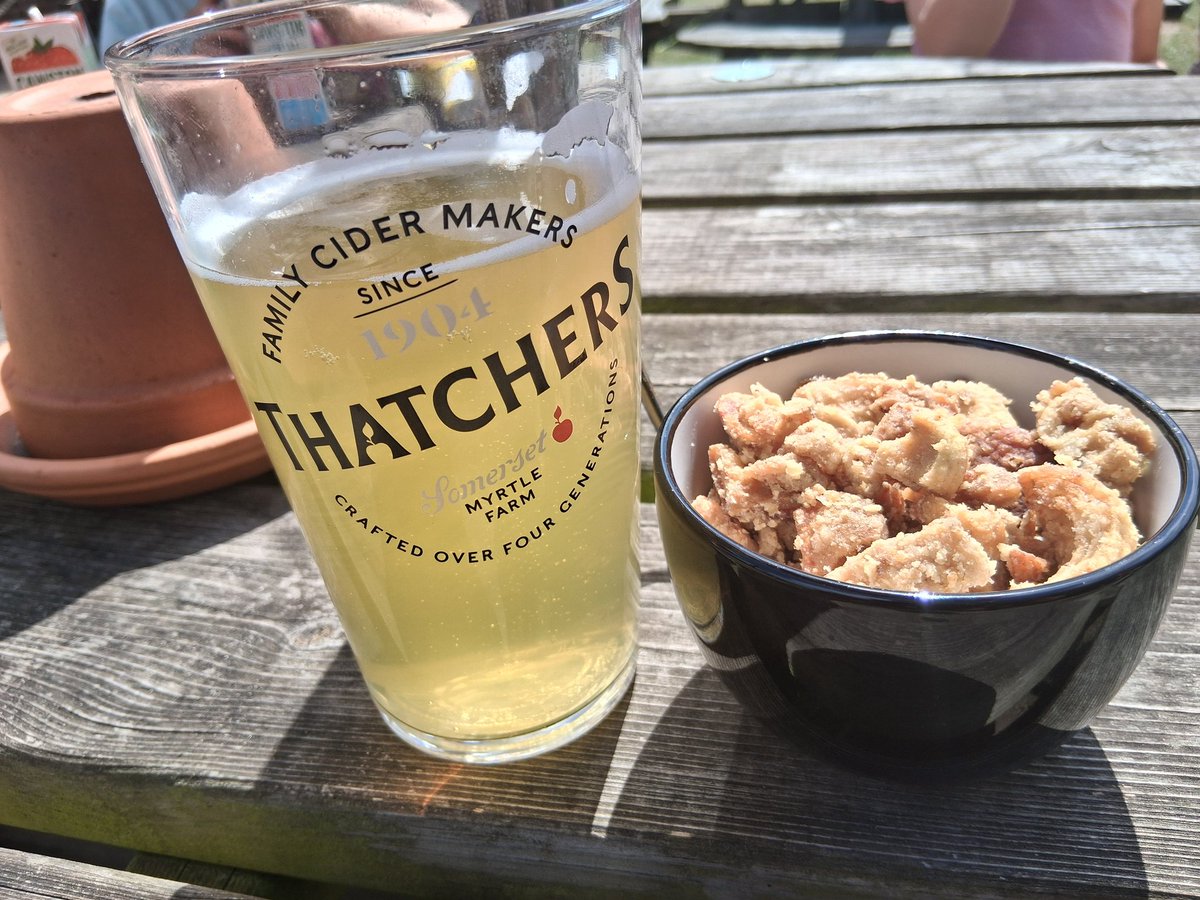 🏴Dave Ward 🇺🇦 (@formula_ward) on Twitter photo <a href="/MerlinFDC4/">Merlin 🎇 Griffiths</a> so after a tough week on the tools we are out supporting local hospitality, as it should be 😆 <a href="/MerlinFDC4/">Merlin 🎇 Griffiths</a> so after a tough week on the tools we are out supporting local hospitality, as it should be 😆