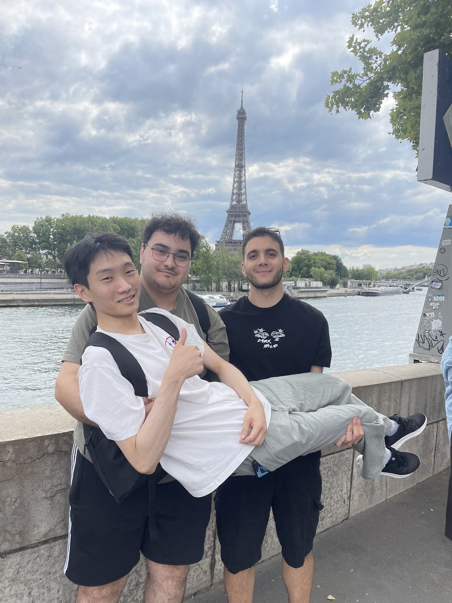 DSYRE in Paris 🇫🇷