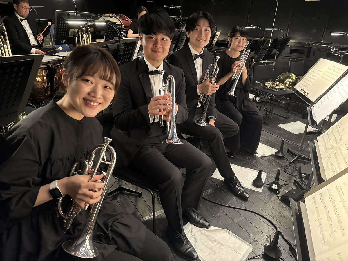 ha_chi_0805's tweet image. 今日まで新国立劇場中劇場でシェヘラザード公演でした。
ピット内、奏者間のアンサンブルがこんなによく伝わる感覚は初めてでした。好き放題音楽できてハッピーな4日間でした！

妻と同じ現場に通えたのも嬉しかったです。新世界2mov.のアングレブラボー👏
また今日の皆様と共演できますように！