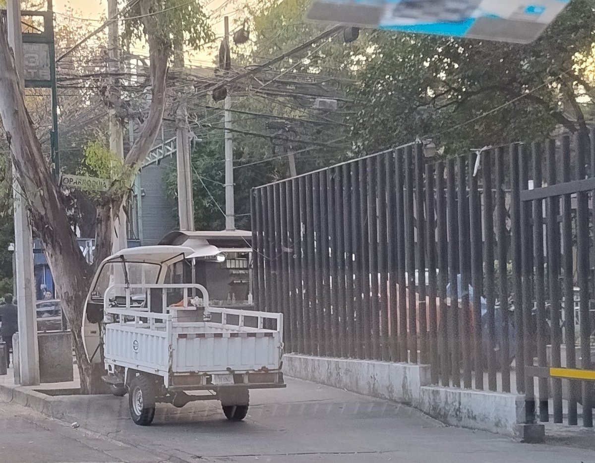 H@rtonelli (@hartonelli) on Twitter photo Av Coyoacán esquina Parroquia del valle <a href="/UCS_GCDMX/">Unidad de Contacto del Secretario SSC CDMX</a> #TransitoGCDMX @bj Av Coyoacán esquina Parroquia del valle <a href="/UCS_GCDMX/">Unidad de Contacto del Secretario SSC CDMX</a> #TransitoGCDMX @bj