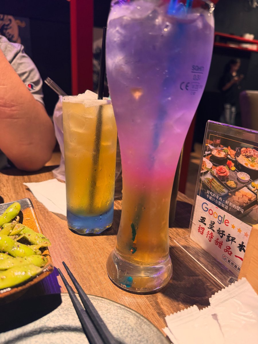 卸完貨

想暢飲酒卻不敢

當媽後變膽小了

🥹🥹🥹🥹🥹
