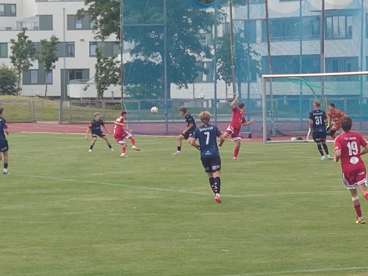 Peter Dudley (@ped1980) on Twitter photo Full time - <a href="/FKVidar/">FK Vidar</a> 5-1 <a href="/vikingfotball/">Viking Fotball</a> 2 - Simen Haughom nets four for League leaders at Stavanger Stadion as they record another comfortable win <a href="/NorskTippingAS/">Norsk Tipping AS</a> <a href="/NorLigafotball/">Norsk Ligafotball</a> <a href="/nff_info/">NorgesFotballforbund</a> #NLligean Full time - <a href="/FKVidar/">FK Vidar</a> 5-1 <a href="/vikingfotball/">Viking Fotball</a> 2 - Simen Haughom nets four for League leaders at Stavanger Stadion as they record another comfortable win <a href="/NorskTippingAS/">Norsk Tipping AS</a> <a href="/NorLigafotball/">Norsk Ligafotball</a> <a href="/nff_info/">NorgesFotballforbund</a> #NLligean