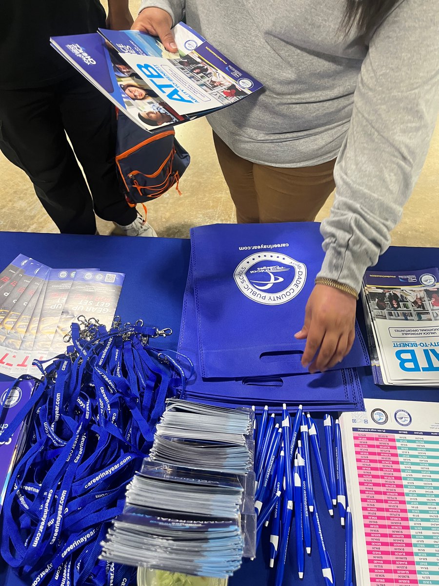 We’re at The Children’s Trust Family Expo today until 3 PM at the Miami-Dade County Fairgrounds! Visit the M-DCPS Technical Colleges booth to learn about career programs — no student loans or debt! #YourBestChoiceMDCPS