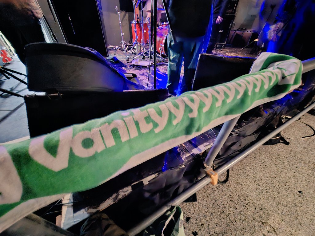 Vanityyyokan's tweet photo. バンドタオル💚

#バニの日
#Vanityyy

No.54 https://t.co/XeJR97za2R