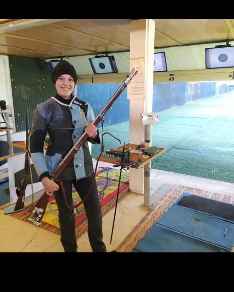 🇵🇹 Del 3 al 10 de agosto, cinco riojanos competirán en el Europeo MLAIC en Barcelos.
🎯 Avancarga 25-100 m con armas pre-1900.
🔹 Yolanda Ruiz
🔹 Juan J. Castro
🔹 Gabriel Serrano
🔹 Luis M. Quecedo
🔹 J.A. Delgado Sáenz

#ArmasHistóricas #MLAIC2025 #TiroOlímpico