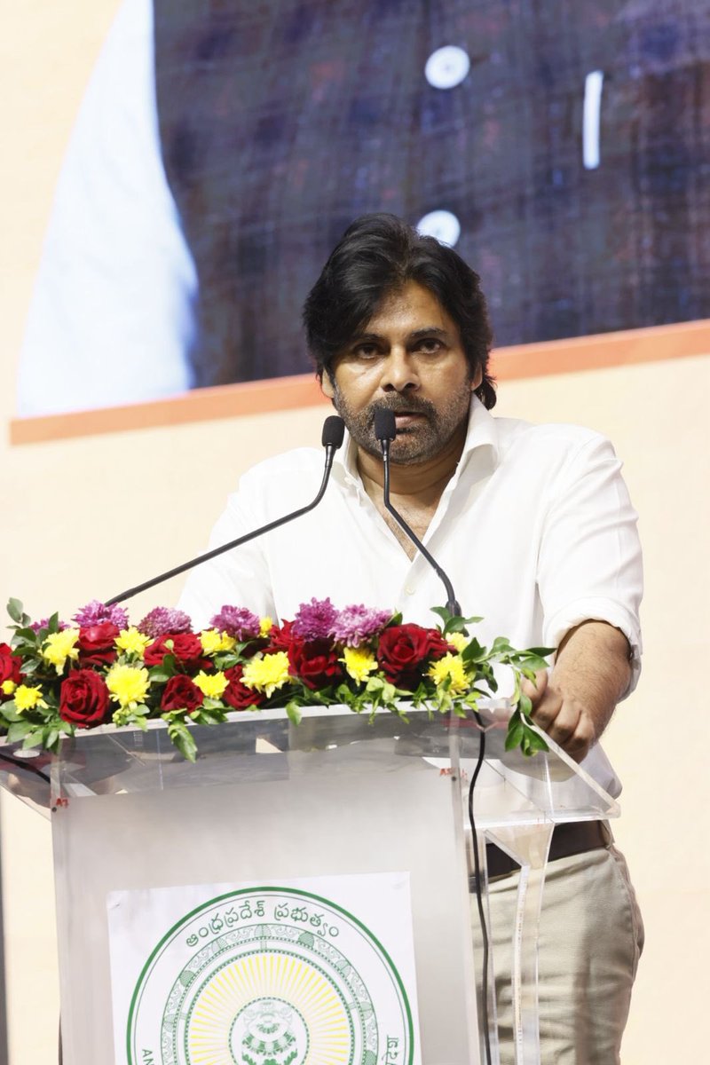 Deputy CMO, Andhra Pradesh (@apdeputycmo) on Twitter photo ఆంధ్రప్రదేశ్ లో 29 జాతీయ రహదారి ప్రాజెక్టుల శంకుస్థాపన, జాతికి అంకితం చేసే కార్యక్రమంలో కేంద్ర రోడ్డు రవాణా, జాతీయ రహదారుల శాఖ మంత్రి శ్రీ <a href="/nitin_gadkari/">Nitin Gadkari</a> గారు, రాష్ట్ర ముఖ్యమంత్రి శ్రీ <a href="/ncbn/">N Chandrababu Naidu</a> గారితో కలసి పాల్గొని, ప్రసంగించిన రాష్ట్ర ఉపముఖ్యమంత్రి <a href="/PawanKalyan/">Pawan Kalyan</a>.
గౌరవ ప్రధాన మంత్రి ఆంధ్రప్రదేశ్ లో 29 జాతీయ రహదారి ప్రాజెక్టుల శంకుస్థాపన, జాతికి అంకితం చేసే కార్యక్రమంలో కేంద్ర రోడ్డు రవాణా, జాతీయ రహదారుల శాఖ మంత్రి శ్రీ <a href="/nitin_gadkari/">Nitin Gadkari</a> గారు, రాష్ట్ర ముఖ్యమంత్రి శ్రీ <a href="/ncbn/">N Chandrababu Naidu</a> గారితో కలసి పాల్గొని, ప్రసంగించిన రాష్ట్ర ఉపముఖ్యమంత్రి <a href="/PawanKalyan/">Pawan Kalyan</a>.
గౌరవ ప్రధాన మంత్రి