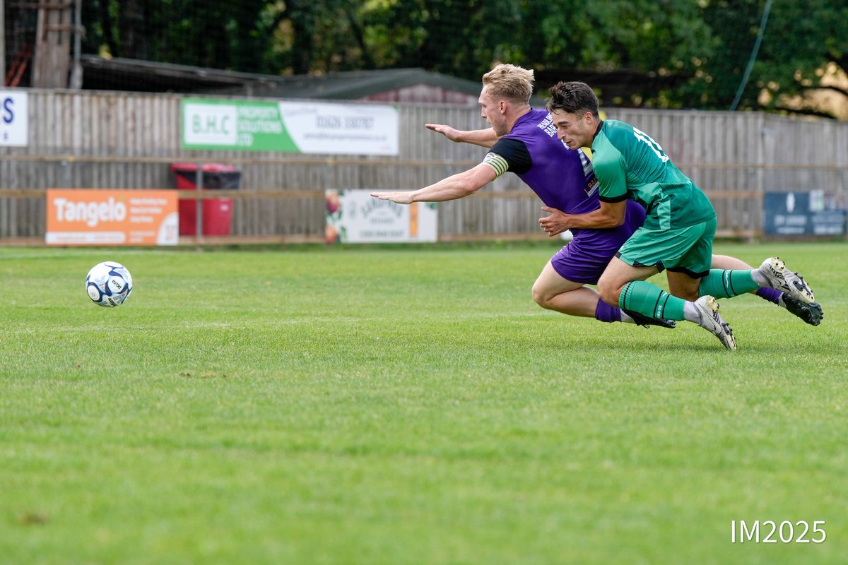 toejam237's tweet image. Scrum down after this tackle @Ivytownfc @SidmouthTownAFC