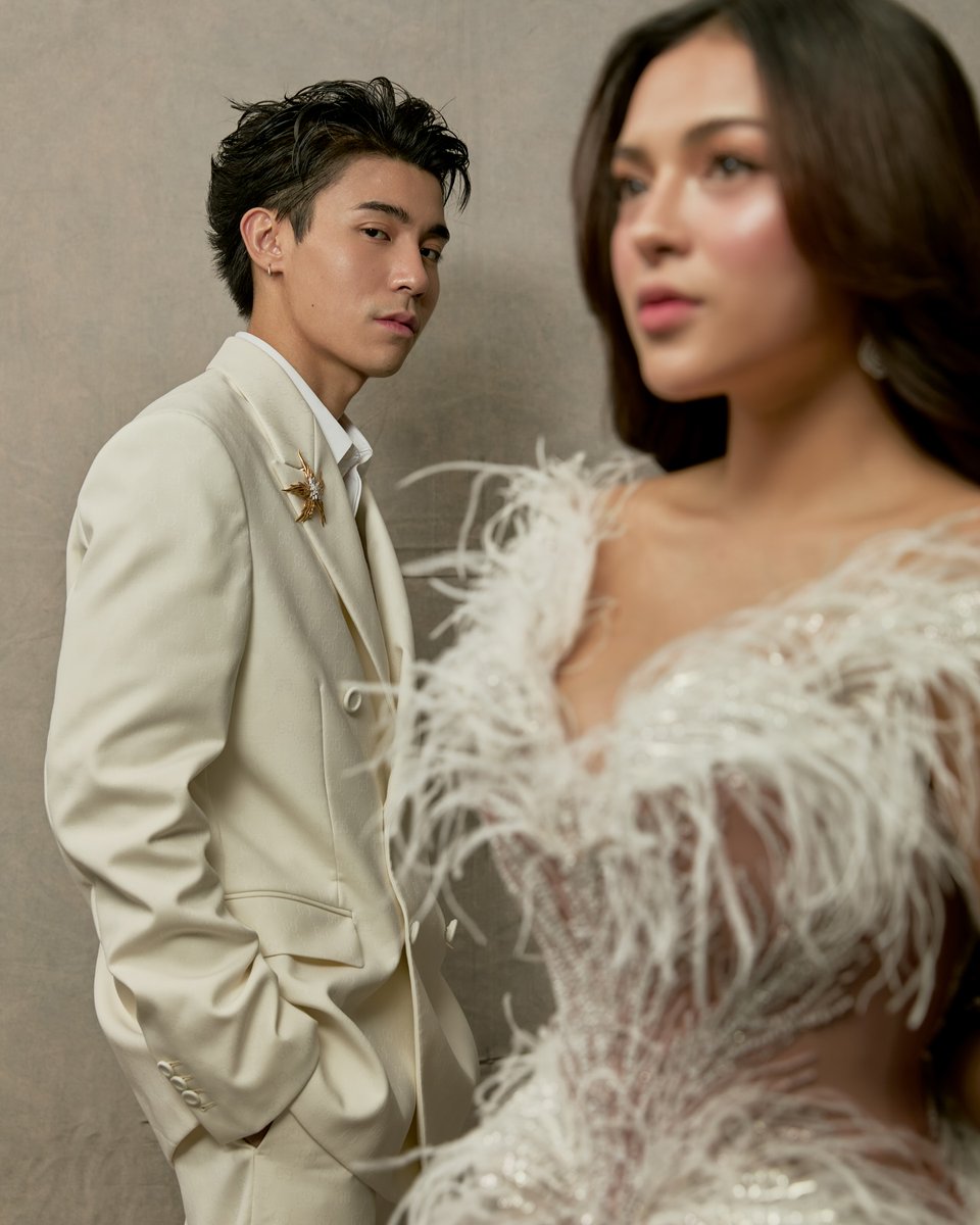 gmanews's tweet image. PRENUP ANG ATAKE! 😍🤍💎

Mika Salamanca shared portraits of her official gown for the #GMAGala2025 alongside her “Pinoy Big Brother: Celebrity Collab Edition” duo and gala partner, Brent Manalo.

COURTESY: Mika Salamanca/Facebook