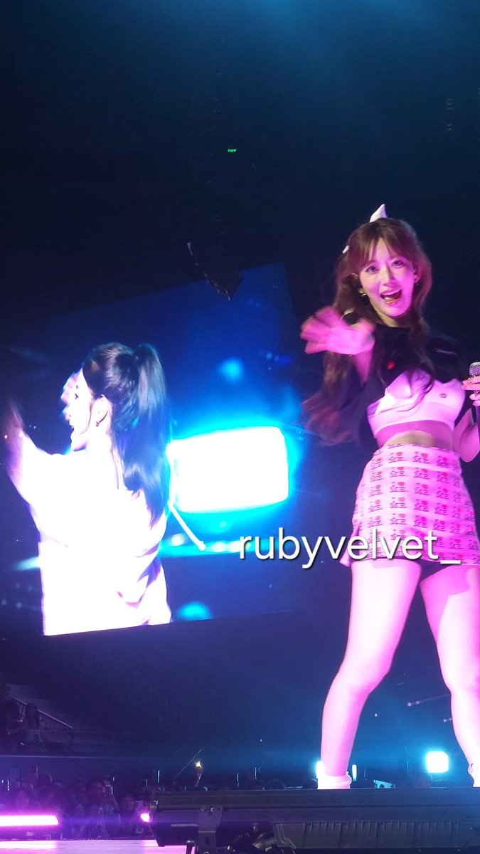 rubyvelvet_'s tweet image. I GOT NOTICED BY KKURA 🩷🌸

KKURAZY FEVER IN MANILA
#EASY_CRAZY_HOT_IN_MANILA
#LE_SSERAFIM
#SakuraRocksMOA
#SAKURA