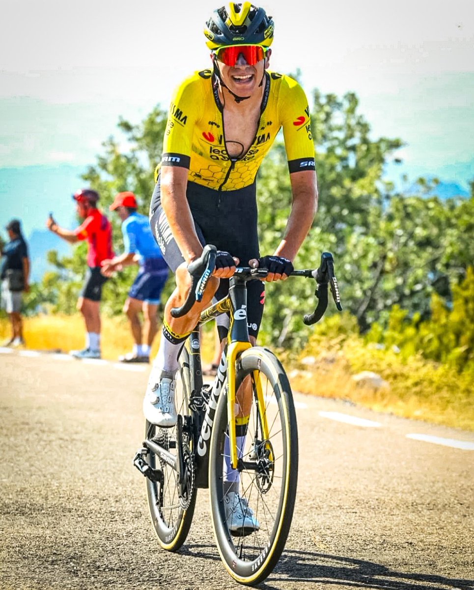 📊 Premier TOP 10 pour Cian Uijtdebroeks 🇧🇪 dans une course World Tour d'1 jour 👀🎯

NOUVEAU DÉPART POUR NOTRE PETIT PRINCE !! 🥹👑🇧🇪

#klasikoa2024