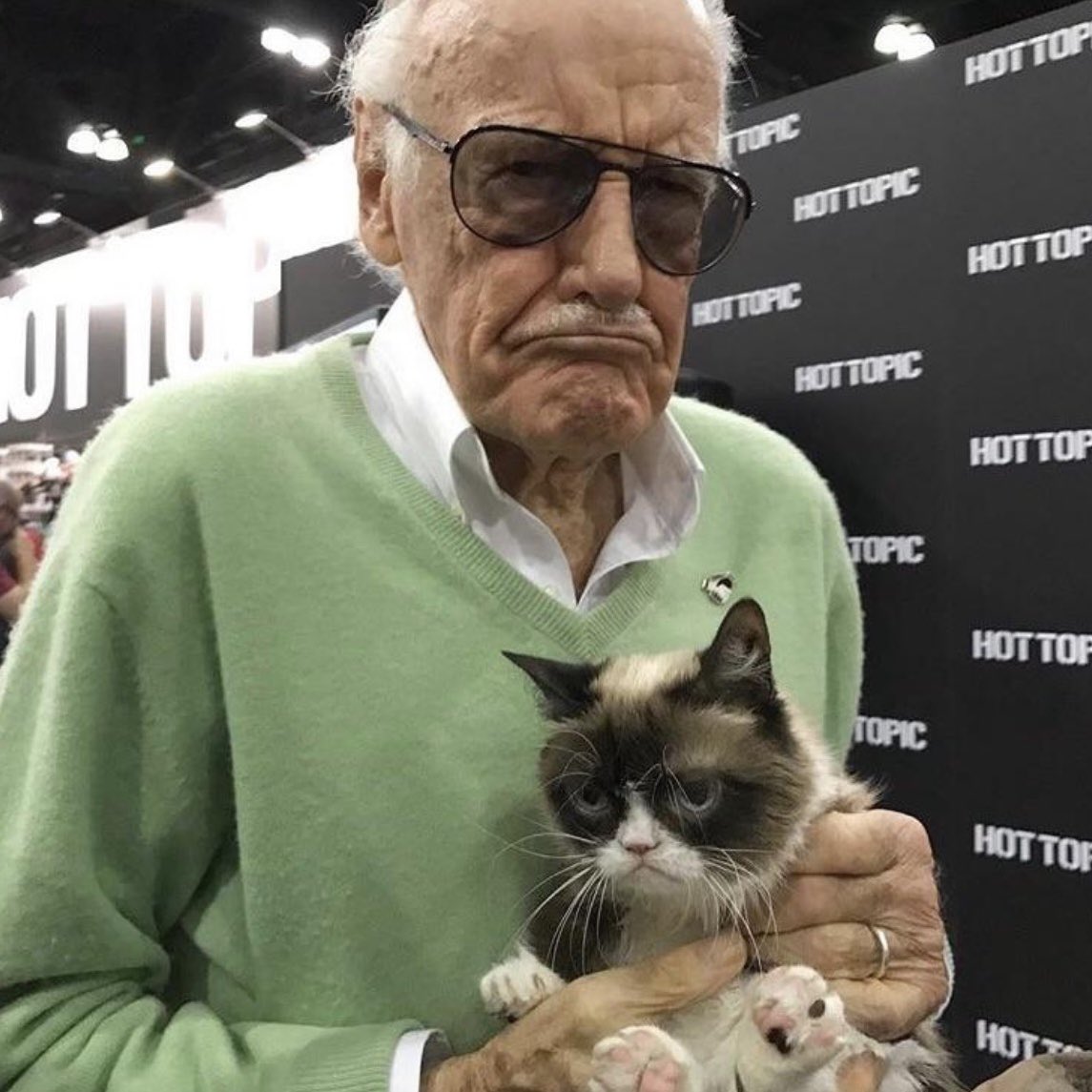 mattwoodco's tweet image. Me after rewriting my résumé for the 3rd job today.

#AIHackathon #JobHunt2025