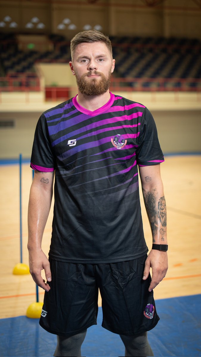 🏝 بالتاروتي اشرقتْ وانورتْ يا نيمانيا!
🇷🇸بالصربي Zdravo, Nemanja! Srdačno dobrodošao! 🩷🩷

 نيمانيا ملادينوفيتش يوقع عقده لتمثيل كرة اليد بنادي الهدى لهذا الموسم 

🤝 | أهلًا بــ "نيمو" تاروت الجديد

#نادي_الهدى | #جزيرة_تاروت