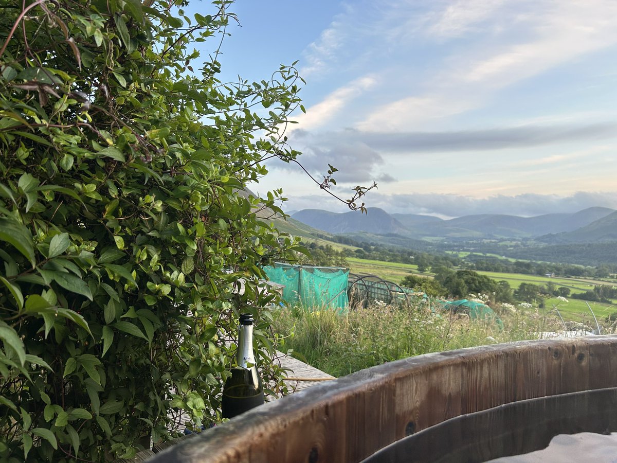 Our favourite hot tub view ❤️