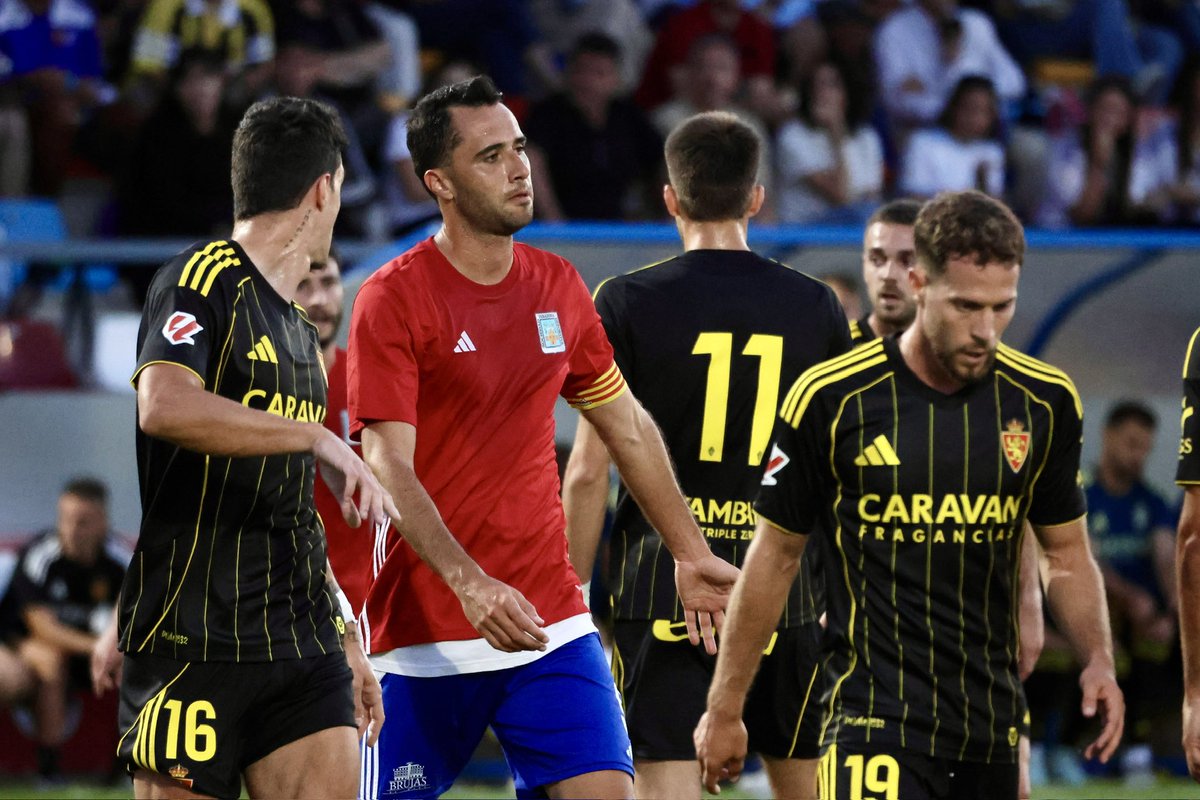 Comienza la 2ª parte
𝙎𝘿 𝙏𝘼𝙍𝘼𝙕𝙊𝙉𝘼 0-1 𝙍𝙀𝘼𝙇 𝙕𝘼𝙍𝘼𝙂𝙊𝙕𝘼