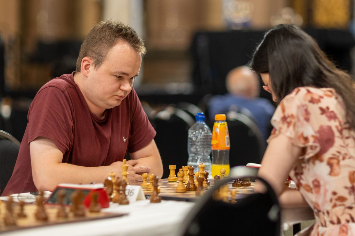 ♟️ British Championship – Round 2 Pairings Are Up! 🆙 

A strong start to the event today:

✅ Gawain showed sharp prep to beat young talent Bodhana
😅 Daniel Fernandez escaped with a win after a late blunder by Frankie 
😲  Ashworth scored a major upset, defeating WGM Lan Yao
