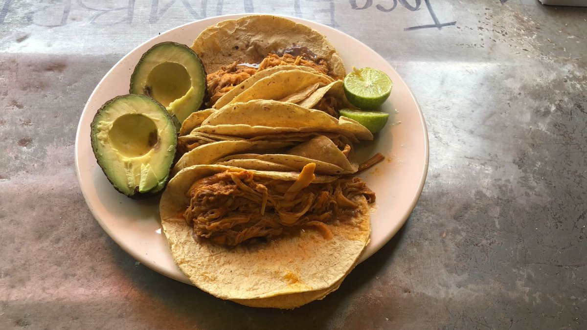 Comida gratuita para quien la necesite!

En nuestro lugar, creemos que nadie debería pasar hambre. Por eso, queremos extenderte una invitación especial:

Si necesitas una comida caliente y no tienes los recursos para pagarlo, ¡ven a nosotros! Ofrecemos comida gratuita para