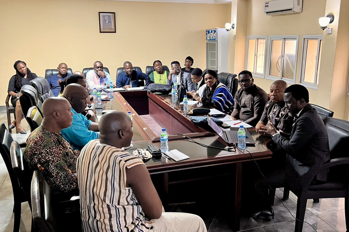 human_sierra's tweet photo. We have commenced work on the technical review of the Drafting instructions of the Proposed HRCSL Act 2025. We are grateful for the support from the Attorney General and team. The review is a step towards strengthening the legal framework of HRCSL. @UNDPSierraLeone https://t.co/NWgB50LXou