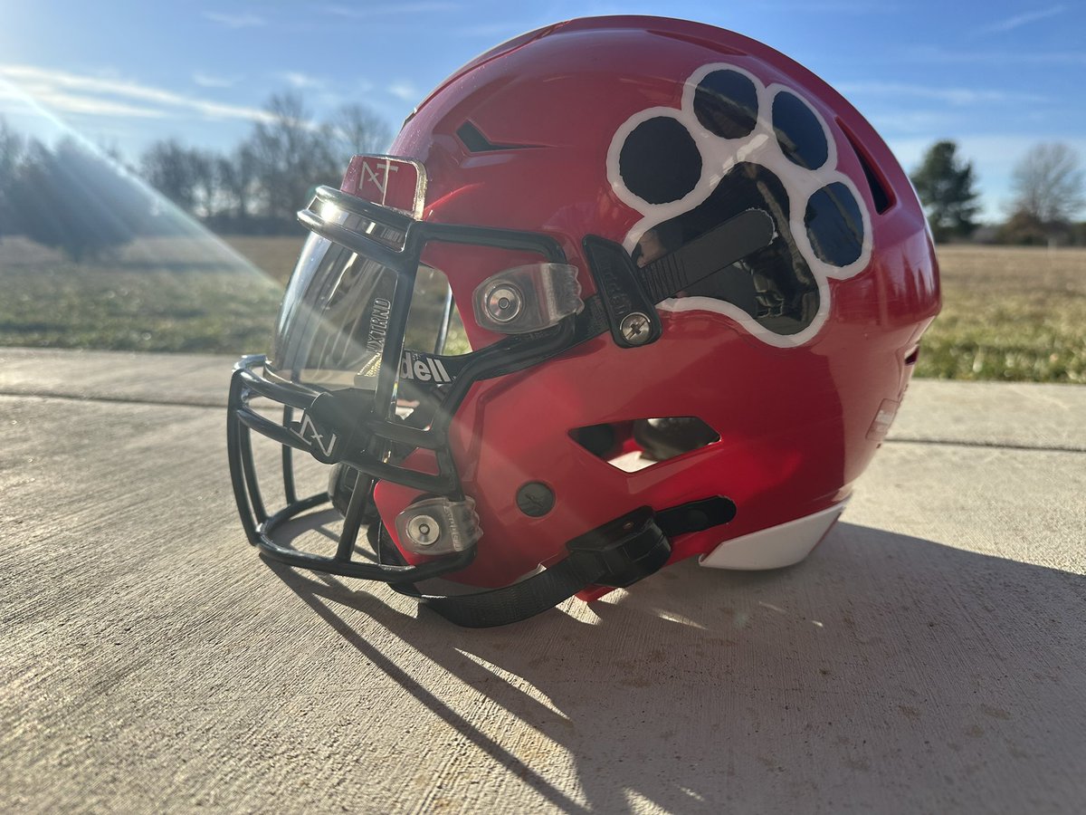 <a href="/417helmets/">417 Helmets+Decals</a> keep the Houn Dawg JH football team looking sharp in 2025!