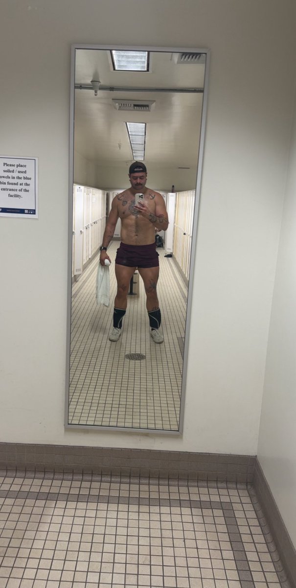 Leg day was a success.!! Now Champagne 🍾